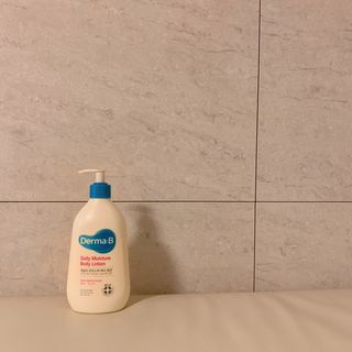 더마비 데일리 모이스처 바디 로션 — 5점을 준 리뷰어가 2021년 2월 올린 사용 사진