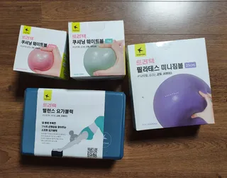 [트라택] 홈 필라테스 SET [미니짐볼+웨이트볼(0.5kg&1kg+요가블럭] — 5점을 준 리뷰어가 2022년 7월 올린 사용 사진