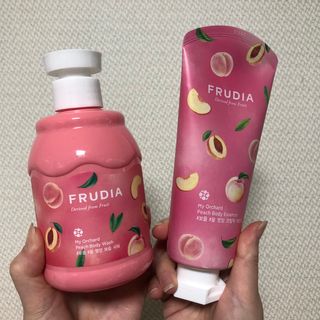[후르디아] 복숭아 바디워시+바디에센스 세트 — 5점을 준 리뷰어가 2021년 3월 올린 사용 사진