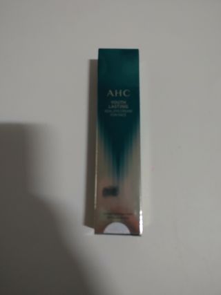 [NEW 탄력유턴 아이크림] AHC 유스 래스팅 리얼 아이크림 포 페이스 — 5점을 준 리뷰어가 2021년 3월 올린 사용 사진