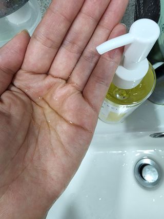 랑벨 내츄럴 딥 클렌징 오일 200ml (저자극 약산성 천연 클렌징) — 5점을 준 리뷰어가 2022년 5월 올린 사용 사진