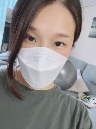[심폐소생소] KF94 오늘의 마스크 대형 — 5점을 준 리뷰어가 2021년 10월 올린 사용 사진