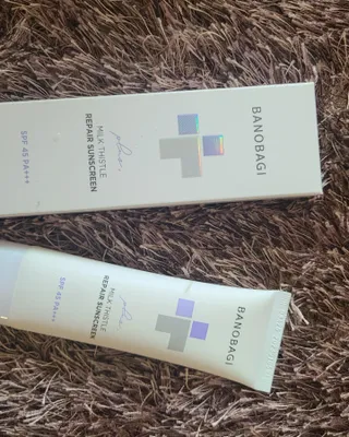 바노바기 코스메틱 바노바기 밀크씨슬 리페어 시카 선스크린 플러스 50ml — 5점을 준 리뷰어가 2023년 3월 올린 사용 사진