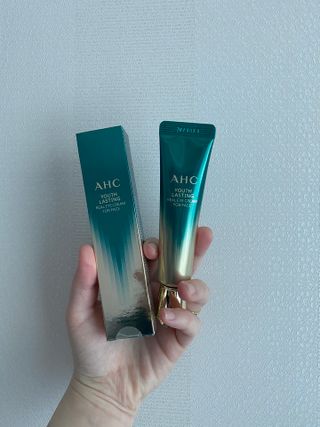 [NEW 탄력유턴 아이크림] AHC 유스 래스팅 리얼 아이크림 포 페이스 — 5점을 준 리뷰어가 2021년 4월 올린 사용 사진