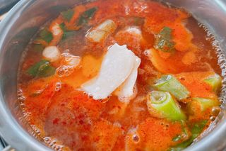 [푸딩팩토리] 얼큰김치수제비 350g  / 우삼겹 김치찌개 185g — 5점을 준 리뷰어가 2022년 10월 올린 사용 사진