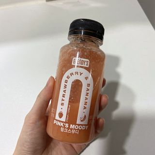 BLENDY'S 핑크 스무디+블론디 스무디 — 5점을 준 리뷰어가 2022년 3월 올린 사용 사진