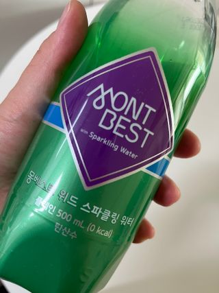 몽베스트 Montbest with Sparkling water Plain 20병 — 5점을 준 리뷰어가 2021년 11월 올린 사용 사진