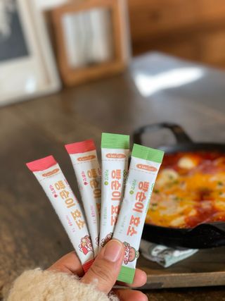 아이비웰니스 빵순이 식탁 위의 필수템! 빵순이 효소 키위맛 100포 + 석류맛 14포 (총 114포) — 5점을 준 리뷰어가 2023년 1월 올린 사용 사진