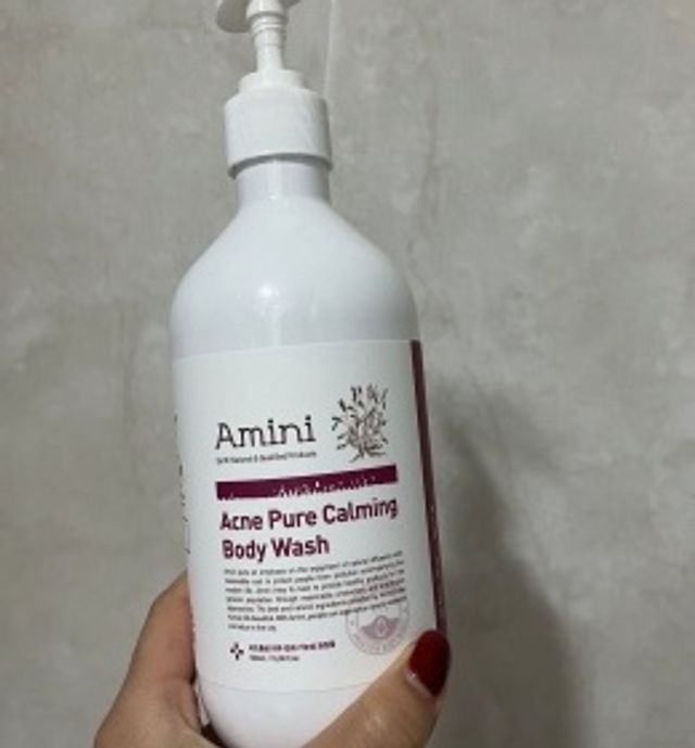 아크네 퓨어카밍 바디워시 500ml 리뷰 사진