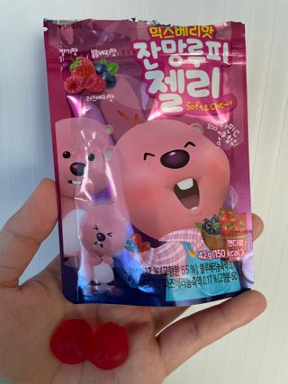 [팔도] 잔망루피젤리 믹스베리맛 42g 8개 — 5점을 준 리뷰어가 2022년 2월 올린 사용 사진