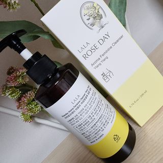 라라로즈데이 시즌2 여성청결제 200ml 아로마 페미민 클렌저, 독일더마인증 — 5점을 준 리뷰어가 2021년 9월 올린 사용 사진