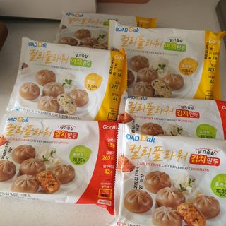 로드몰 [굽네] 컬리플라워 닭가슴살 만두 2종 6팩 — 5점을 준 리뷰어가 2021년 10월 올린 사용 사진