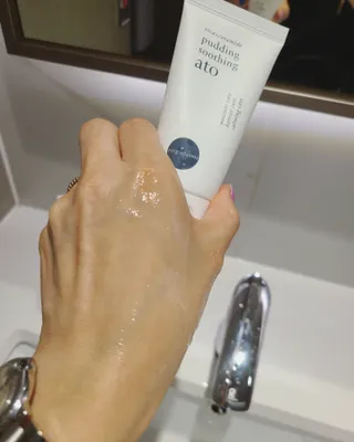 냉장고에 넣어요, 붉은 트러블 피부 다음날 진정되요 [버진팜스 푸딩수딩아토] — 5점을 준 리뷰어가 2021년 8월 올린 사용 사진