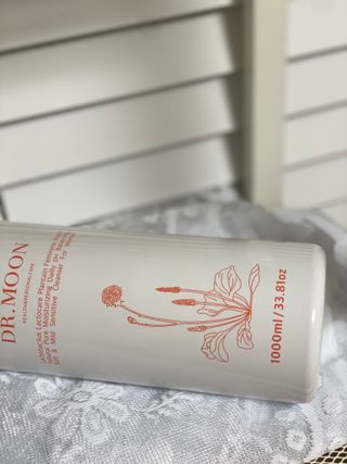 프리[닥터문] 유산균 락토케어 질경초 여성청결제 1000ml (젤타입) — 5점을 준 리뷰어가 2022년 7월 올린 사용 사진