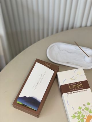 소담스퀘어 상암 인센스월드 트리아비 인센스스틱 — 4점을 준 리뷰어가 2022년 12월 올린 사용 사진