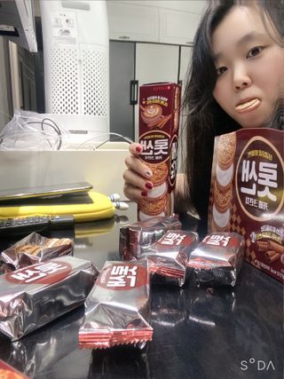 롯데제과 롯샌 카페크런치 — 4점을 준 리뷰어가 2021년 10월 올린 사용 사진