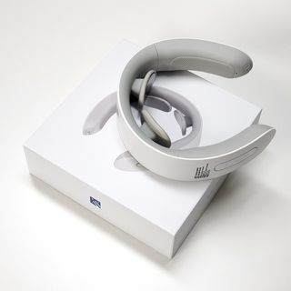 멜리언스 목 마사지기 — 5점을 준 리뷰어가 2022년 2월 올린 사용 사진