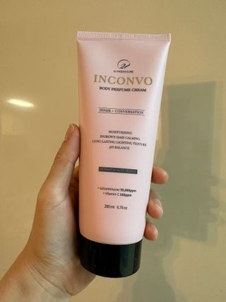 오투에니원 인컨보 바디 퍼퓸 크림 200ml — 3.5점을 준 리뷰어가 2023년 2월 올린 사용 사진