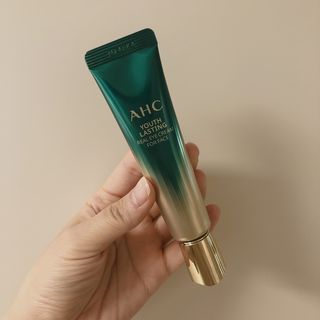[NEW 탄력유턴 아이크림] AHC 유스 래스팅 리얼 아이크림 포 페이스 — 5점을 준 리뷰어가 2021년 3월 올린 사용 사진