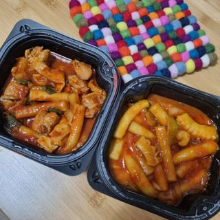 한성기업 무볼레 닭떡볶이+해물떡볶이 2종 세트 — 5점을 준 리뷰어가 2021년 10월 올린 사용 사진