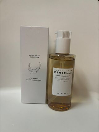 스킨1004 [SKIN1004] 마다가스카르 센텔라 라이트 클렌징 오일 200ml — 5점을 준 리뷰어가 2024년 8월 올린 사용 사진