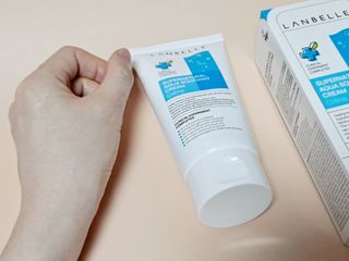 랑벨 수퍼내츄럴 아쿠아 수딩 크림 100ml — 5점을 준 리뷰어가 2022년 5월 올린 사용 사진