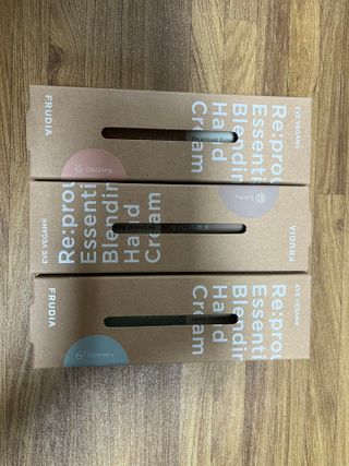 [후르디아] 끈적임 없는 착한성분 비건  핸드크림 3종 — 3점을 준 리뷰어가 2022년 11월 올린 사용 사진