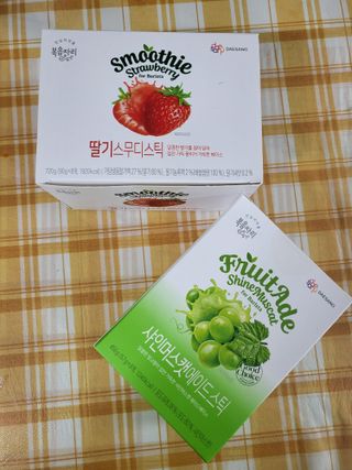 [복음자리] 바리스타 패키지 2종 랜덤발송 (딸기스무디 스틱+샤인머스캣에이드 or 망고스무디+자몽에이드) — 5점을 준 리뷰어가 2022년 6월 올린 사용 사진