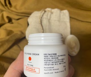 AYU25[아유트웬티파이브]다마스크로즈워터 베이스 천연 수분 촉촉 크림 — 4점을 준 리뷰어가 2021년 3월 올린 사용 사진