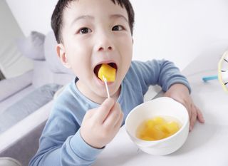 돌 MF[Dole] 파인애플컵/망고컵/복숭아컵 198g 6입X1박스 (맛 1가지 랜덤 발송) — 5점을 준 리뷰어가 2024년 5월 올린 사용 사진