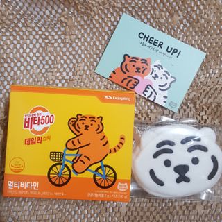 광동생활건강 [광동] 비타500데일리스틱 수능 패키지 (70+굿즈) 뚱랑이 수능엽서+쇼핑백 — 5점을 준 리뷰어가 2022년 11월 올린 사용 사진