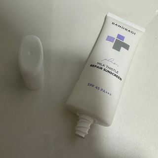 바노바기 코스메틱 바노바기 밀크씨슬 리페어 시카 선스크린 플러스 50ml — 5점을 준 리뷰어가 2023년 1월 올린 사용 사진