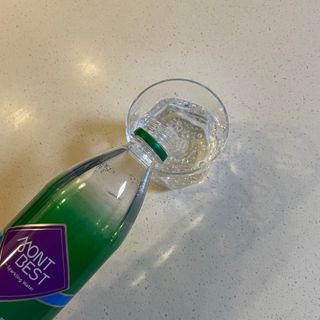 몽베스트 Montbest with Sparkling water Plain 20병 — 5점을 준 리뷰어가 2021년 11월 올린 사용 사진