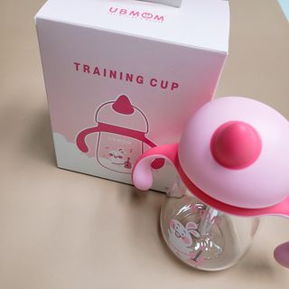 유비맘 트라이탄 코니빨대컵_컬러 랜덤 발송 — 5점을 준 리뷰어가 2021년 3월 올린 사용 사진