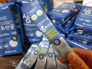 서울약사신협_프로바이오생유산균_2.5G x 100포 — 5점을 준 리뷰어가 2021년 6월 올린 사용 사진