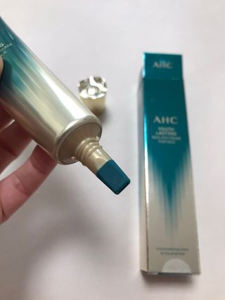 [NEW 탄력유턴 아이크림] AHC 유스 래스팅 리얼 아이크림 포 페이스 — 5점을 준 리뷰어가 2021년 2월 올린 사용 사진