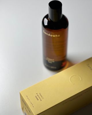 스킨큐어 산다화 비타민c 화이트닝 토너 150ml — 5점을 준 리뷰어가 2021년 12월 올린 사용 사진