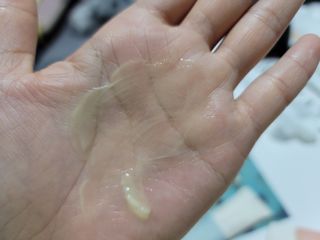 [후르디아] 끈적임 없는 착한성분 비건  핸드크림 3종 — 5점을 준 리뷰어가 2021년 12월 올린 사용 사진