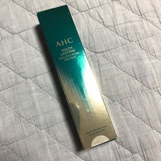 [NEW 탄력유턴 아이크림] AHC 유스 래스팅 리얼 아이크림 포 페이스 — 4.5점을 준 리뷰어가 2021년 3월 올린 사용 사진