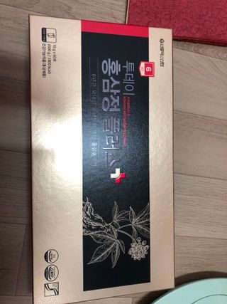 서울약사신협_투데이홍삼정플러스스틱_10g x 60포 — 5점을 준 리뷰어가 2021년 7월 올린 사용 사진
