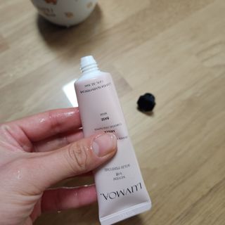 러브모아 향수 고체향수 승무원 고체향수 바르는 향수 니치향수 도손 우드세이지 앤 씨솔트 — 5점을 준 리뷰어가 2022년 10월 올린 사용 사진