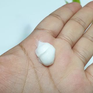 스킨큐어 산다화 울트라 젠틀 약산성 세안제 — 5점을 준 리뷰어가 2022년 8월 올린 사용 사진