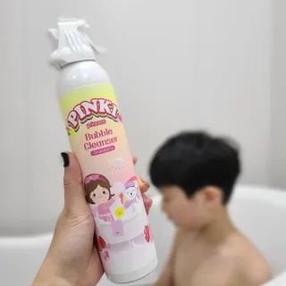 주식회사 권브라더스 [권브라더스] 목욕놀이 필수템, 핑키공주 유아버블클렌저 300ml 대용량 몽글몽글 구름 속 딸기향 — 5점을 준 리뷰어가 2022년 1월 올린 사용 사진