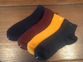 [사이즈가 있는 양말 필로이] 남/여 골지 발목 양말 4족 세트 남【S, M, L, XL】여【S, M, L】_컬러 랜덤 — 5점을 준 리뷰어가 2022년 6월 올린 사용 사진