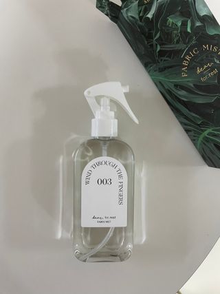 디어포레스트 숲속의 하루 패브릭미스트 (섬유향수/ 룸스프레이) 200ml — 5점을 준 리뷰어가 2022년 7월 올린 사용 사진
