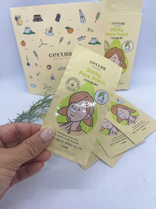 세뚜아(Cettua) 세뚜아 스티키 포어 패치 Cettua Sticky Pore Patch — 5점을 준 리뷰어가 2023년 8월 올린 사용 사진