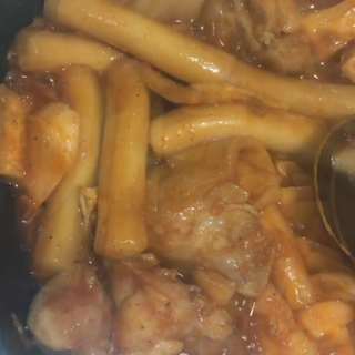 한성기업 무볼레 닭떡볶이+해물떡볶이 2종 세트 — 5점을 준 리뷰어가 2021년 9월 올린 사용 사진