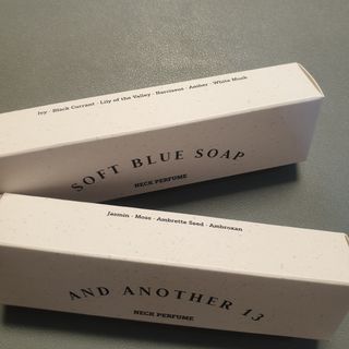 멈칫(MUMCHIT) 넥퍼퓸 NECKPERFUME 2가지 향 — 5점을 준 리뷰어가 2021년 11월 올린 사용 사진