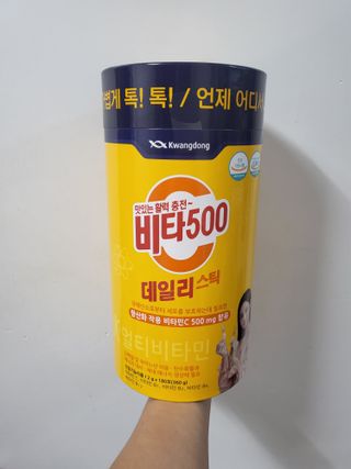 광동생활건강 [광동] 제니비타민C 비타500데일리스틱 180포+제니등신대+제니스티커 — 4.5점을 준 리뷰어가 2021년 12월 올린 사용 사진