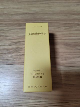 스킨큐어 산다화 비타민c 화이트닝 에센스 30ml — 5점을 준 리뷰어가 2023년 7월 올린 사용 사진